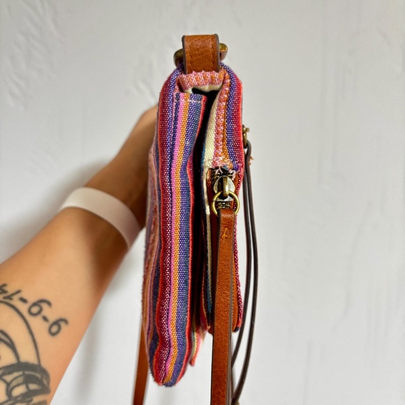 Women's T-Shirt & Jeans Serape Embroidered Crossbody - Picture 3 of 16